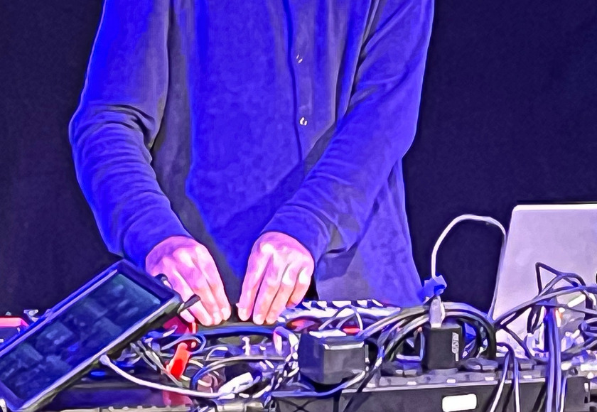 LESUNG UND SOUNDINSTALLATION